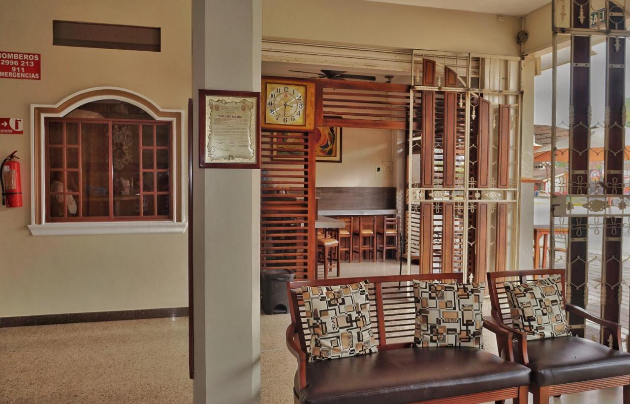 Vallejo Hotel Huaquillas 外观 照片