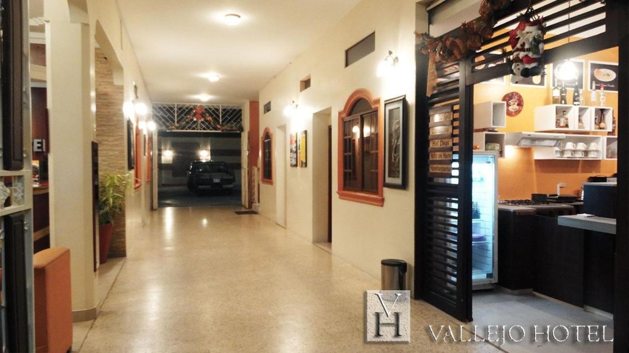 Vallejo Hotel Huaquillas 外观 照片