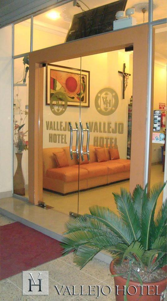 Vallejo Hotel Huaquillas 外观 照片