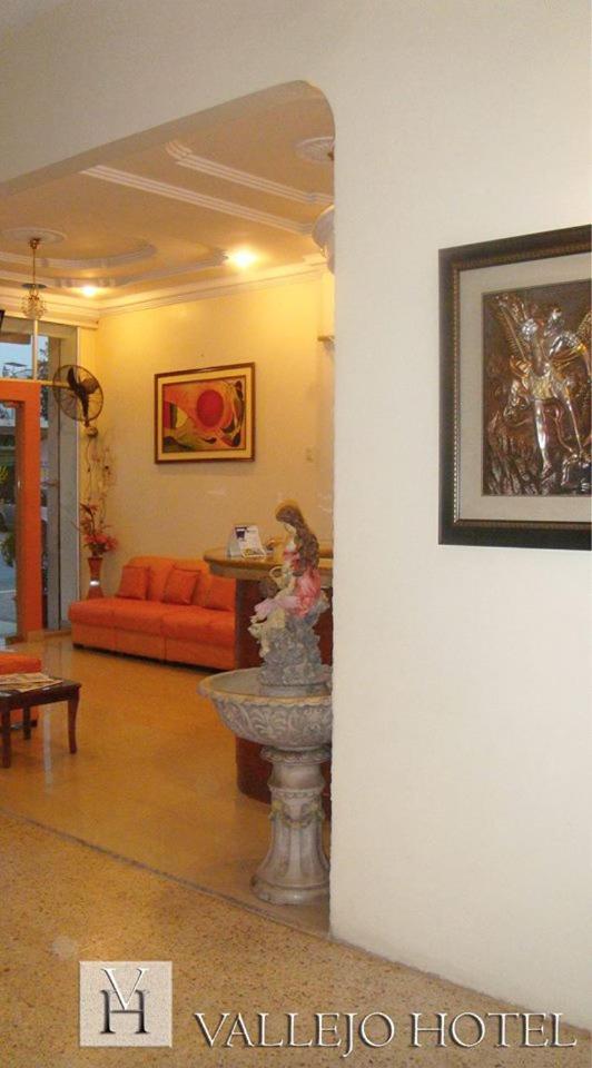 Vallejo Hotel Huaquillas 外观 照片